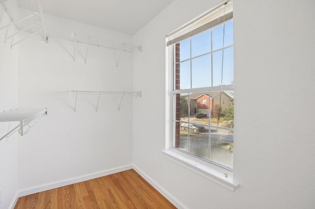 125 Phillips ST, Hutto, TX 78621