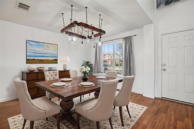 125 Phillips ST, Hutto, TX 78621