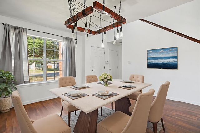 125 Phillips ST, Hutto, TX 78621