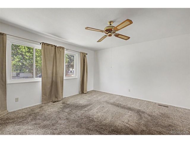 712 Lansing Dr, Colorado Springs, CO 80909