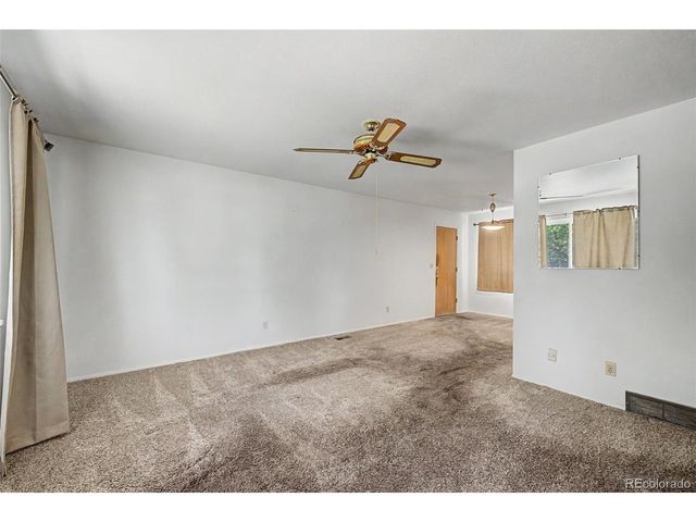 712 Lansing Dr, Colorado Springs, CO 80909