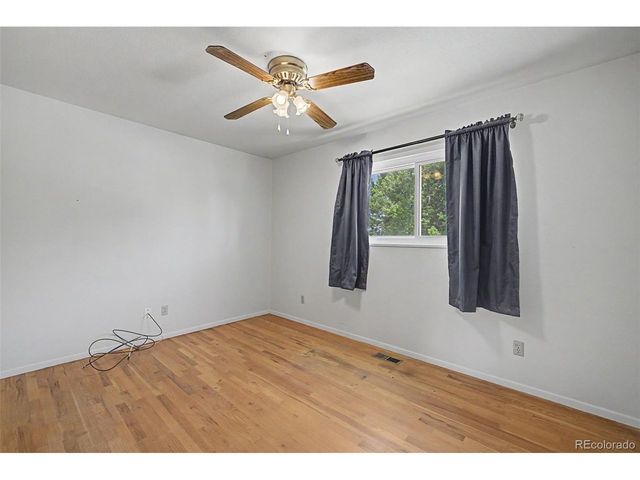 712 Lansing Dr, Colorado Springs, CO 80909