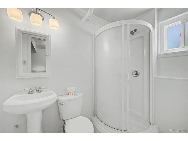 712 Lansing Dr, Colorado Springs, CO 80909