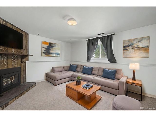 712 Lansing Dr, Colorado Springs, CO 80909