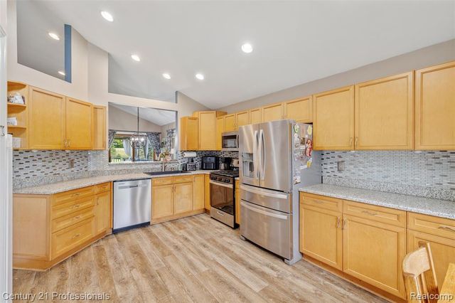 10770 Gloria Greer Lane, Holly, MI 48442