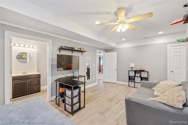 10770 Gloria Greer Lane, Holly, MI 48442