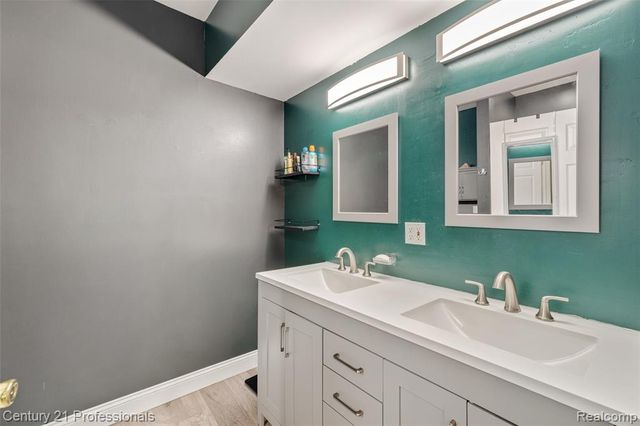10770 Gloria Greer Lane, Holly, MI 48442