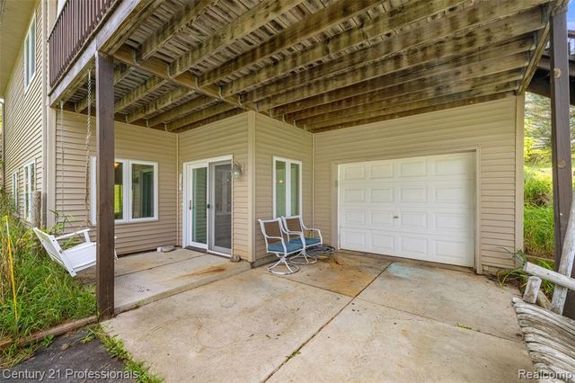 10770 Gloria Greer Lane, Holly, MI 48442