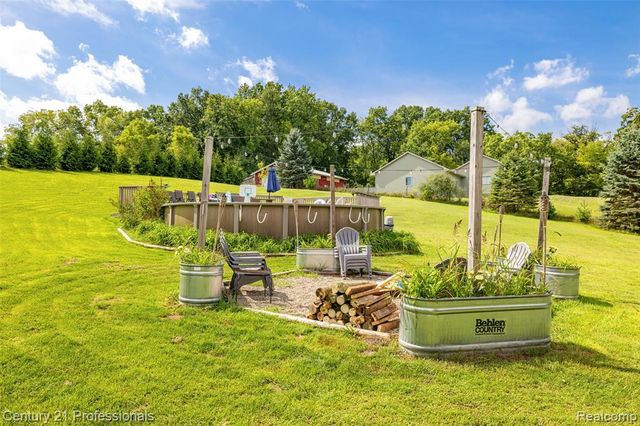 10770 Gloria Greer Lane, Holly, MI 48442