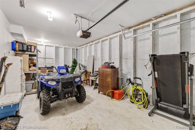 10770 Gloria Greer Lane, Holly, MI 48442