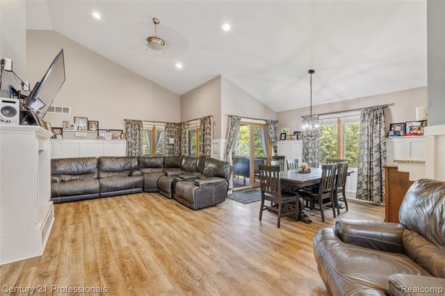 10770 Gloria Greer Lane, Holly, MI 48442