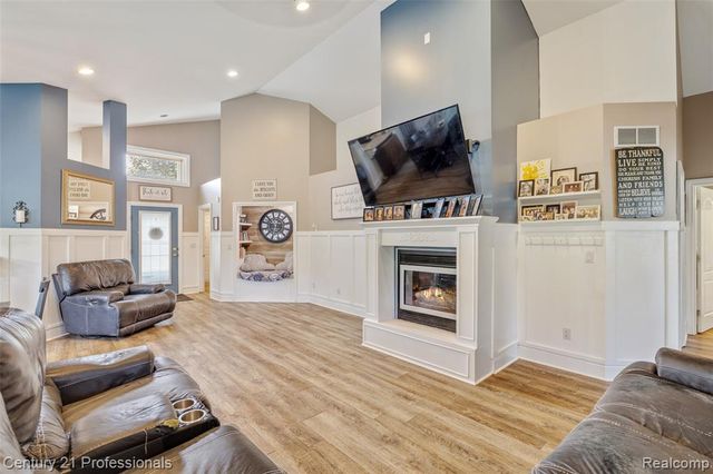 10770 Gloria Greer Lane, Holly, MI 48442