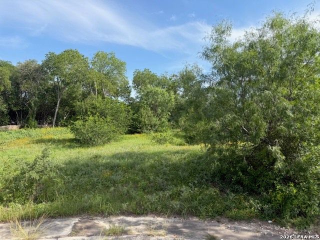 902 YUCCA ST, San Antonio, TX 78220