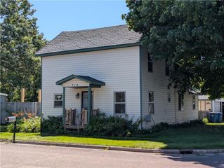 716 Lee Street, Rice Lake, WI 54868
