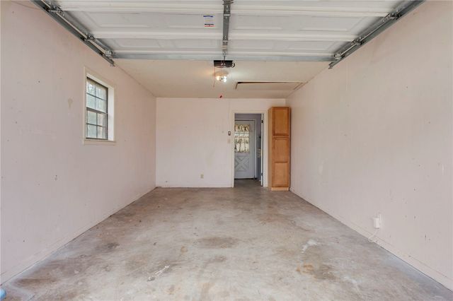 919 North Hull Street, Caldwell, TX 77836