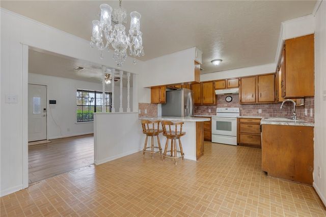 919 North Hull Street, Caldwell, TX 77836