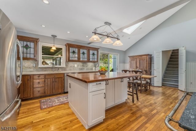 44 Big Spring Rd, Tewksbury Twp., NJ 07830