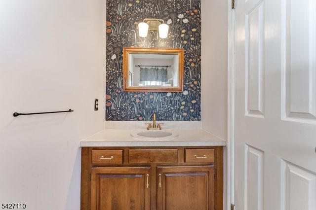 44 Big Spring Rd, Tewksbury Twp., NJ 07830