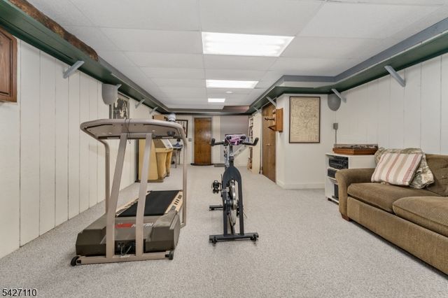 44 Big Spring Rd, Tewksbury Twp., NJ 07830
