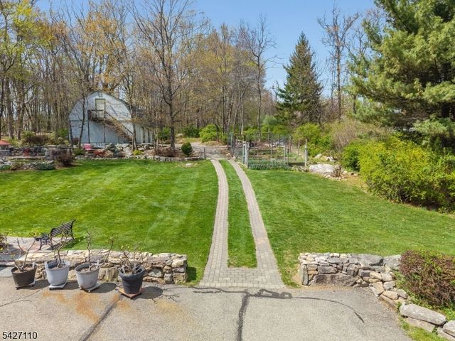 44 Big Spring Rd, Tewksbury Twp., NJ 07830