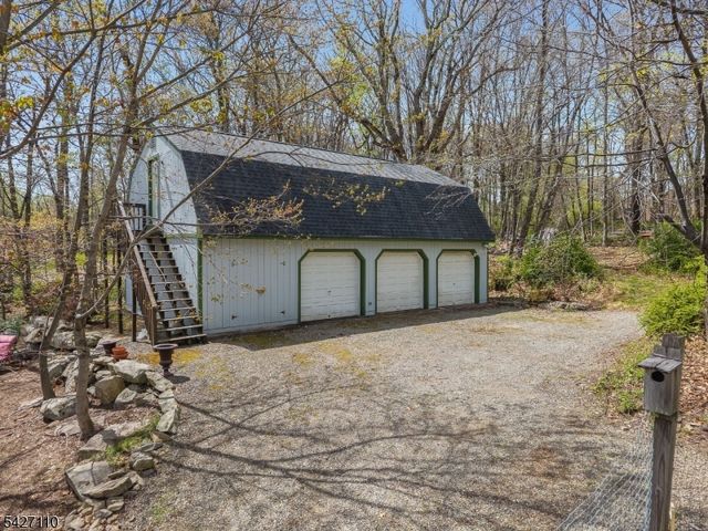 44 Big Spring Rd, Tewksbury Twp., NJ 07830