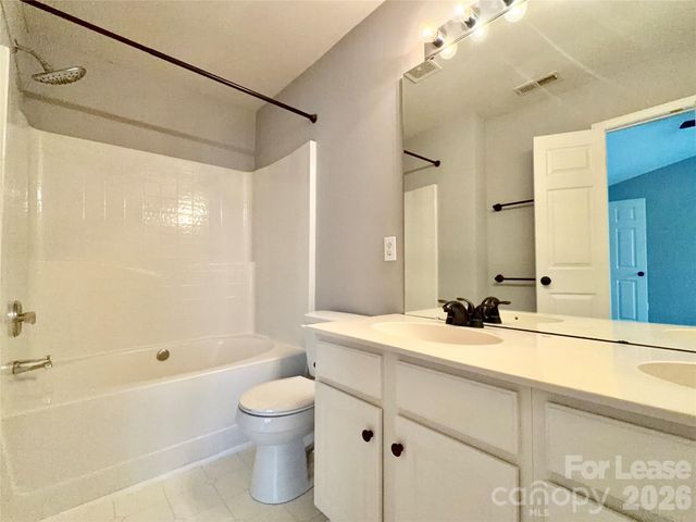 2754 Thornbush Court, Charlotte, NC 28270