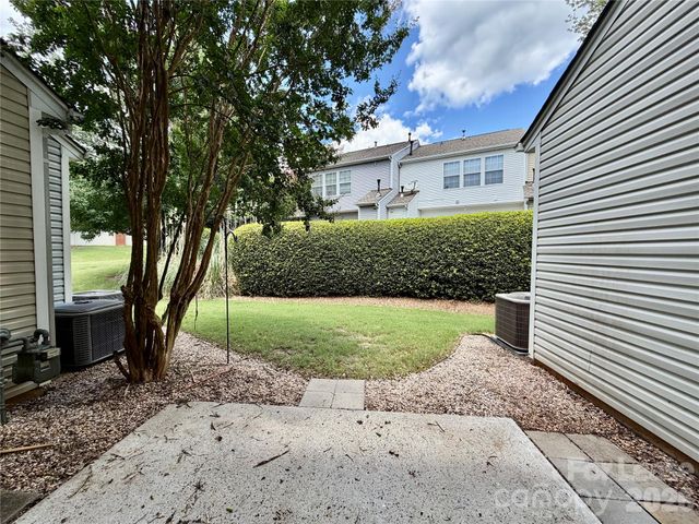 2754 Thornbush Court, Charlotte, NC 28270
