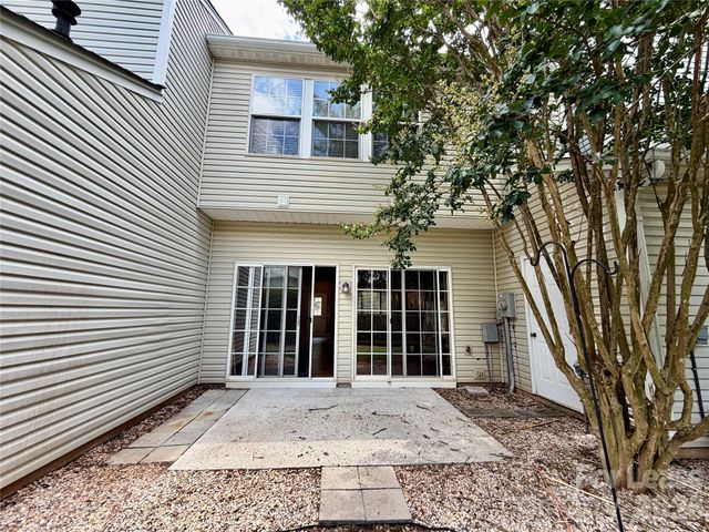 2754 Thornbush Court, Charlotte, NC 28270