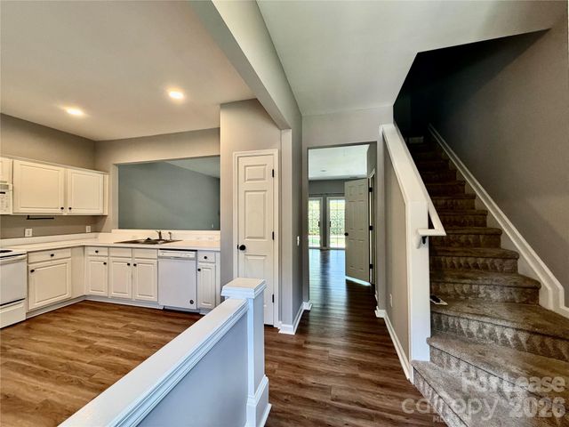 2754 Thornbush Court, Charlotte, NC 28270