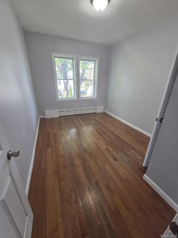 18709 Linden Boulevard, Saint Albans, NY 11412