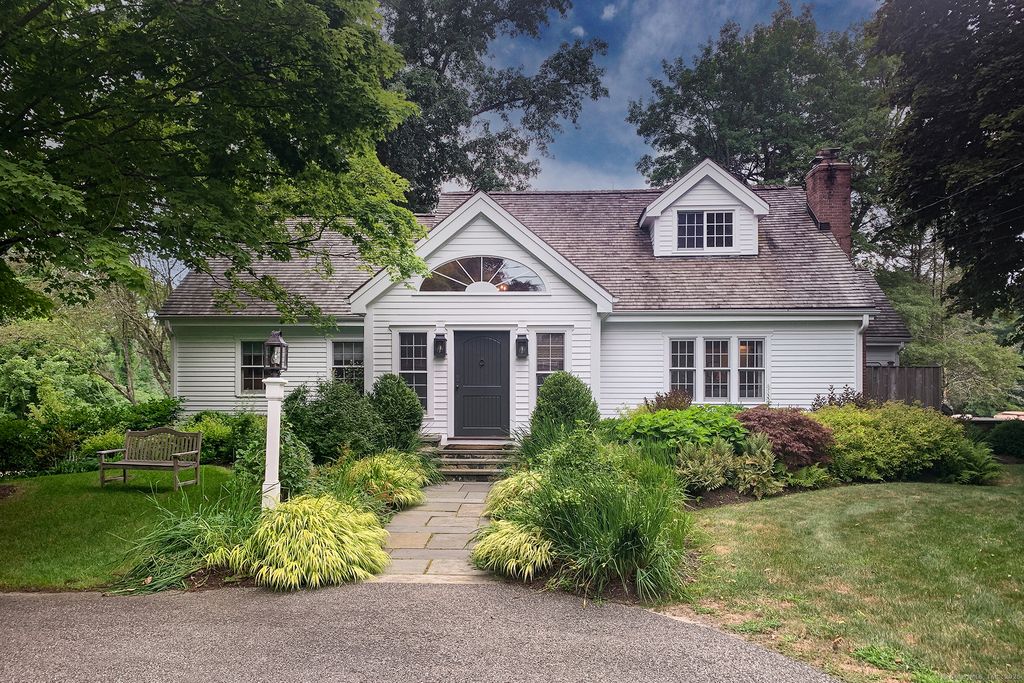 17 West Morris Road, Morris, CT 06763