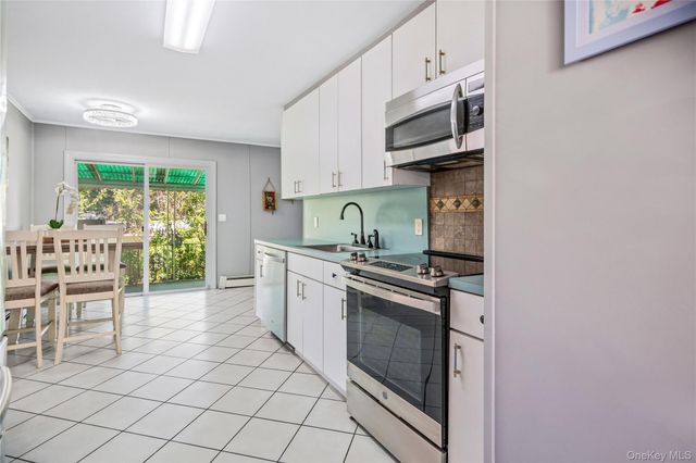 15 Parkwood Drive, Mastic Beach, NY 11951