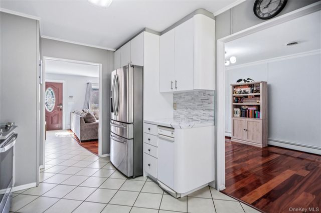 15 Parkwood Drive, Mastic Beach, NY 11951