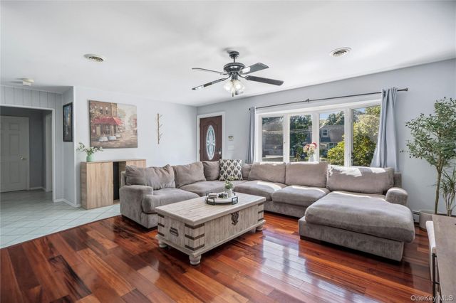 15 Parkwood Drive, Mastic Beach, NY 11951