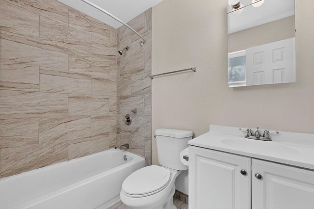 1910 Macbeth Court NE, Albuquerque, NM 87112