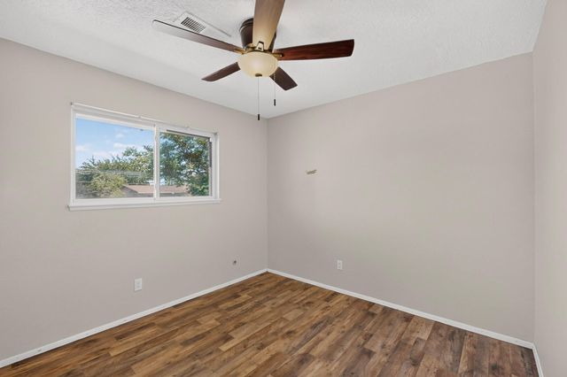 1910 Macbeth Court NE, Albuquerque, NM 87112