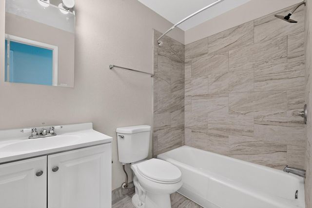 1910 Macbeth Court NE, Albuquerque, NM 87112