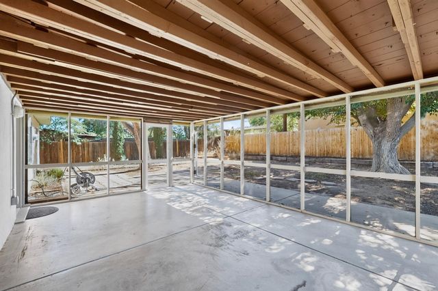 1910 Macbeth Court NE, Albuquerque, NM 87112