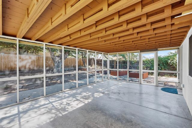 1910 Macbeth Court NE, Albuquerque, NM 87112