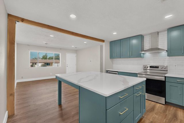 1910 Macbeth Court NE, Albuquerque, NM 87112