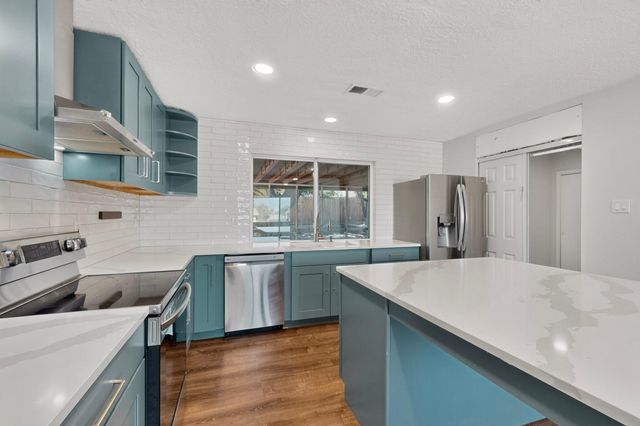 1910 Macbeth Court NE, Albuquerque, NM 87112
