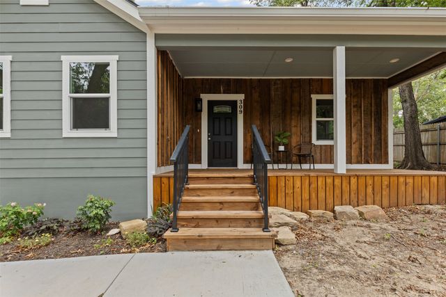 309 Soward Avenue, Weatherford, TX 76086