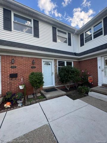 45746 Kensington, Utica, MI 48317