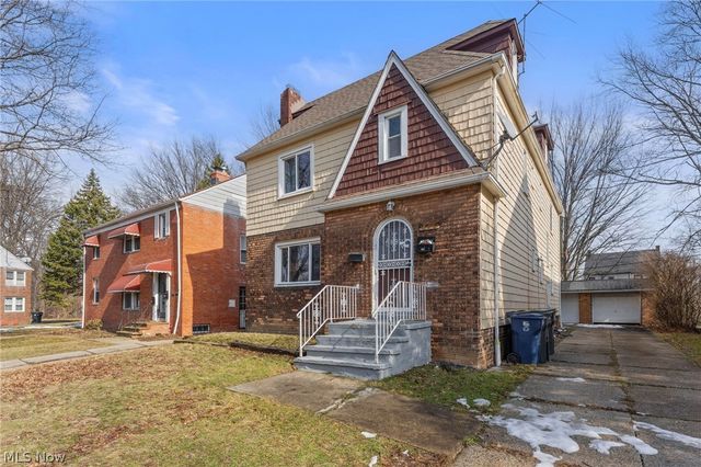 876 Eloise Drive, Cleveland Heights, OH 44112