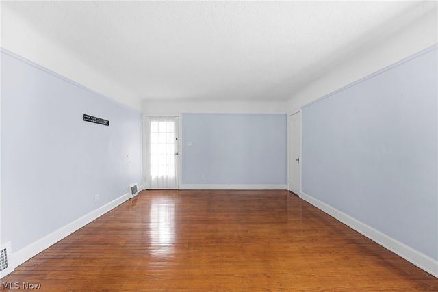 876 Eloise Drive, Cleveland Heights, OH 44112