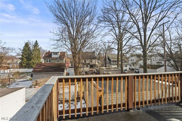 876 Eloise Drive, Cleveland Heights, OH 44112