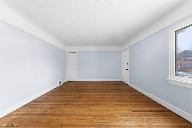 876 Eloise Drive, Cleveland Heights, OH 44112