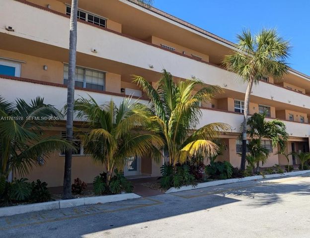 4500 N Federal Highway 352F, Lighthouse Point, FL 33064