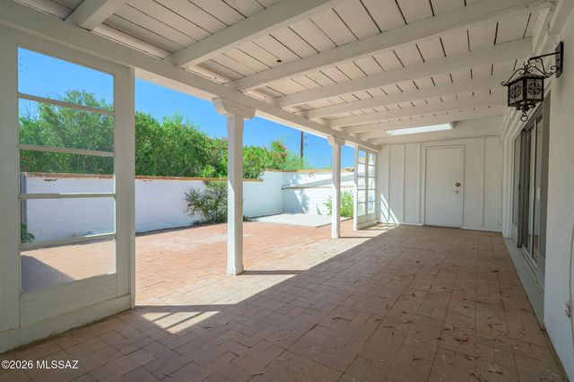 568 W Paseo Solana, Green Valley, AZ 85614