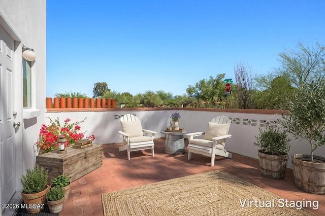 568 W Paseo Solana, Green Valley, AZ 85614
